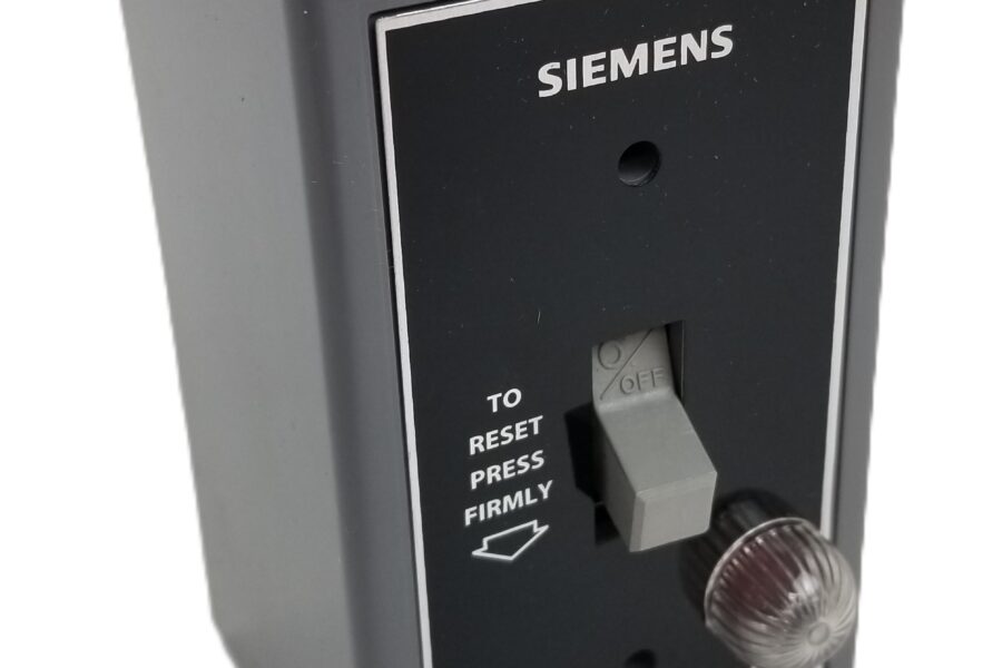 NEW LISTING! FREE EXPEDITED PRIORITY MAIL SHIPPING! Siemens SMFFG2P Manual Motor Starter w/Pilot Light Non-Reversing 2 Pole 277V NEW