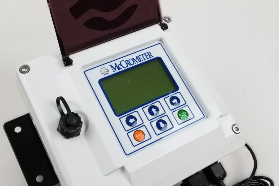 NEW LISTING! FREE EXPEDITED PRIORITY MAIL SHIPPING! McCrometer PC-RA7-SEN ProComm Electromag Flowmeter Conv. 100-240Vac 44-66Hz NEW