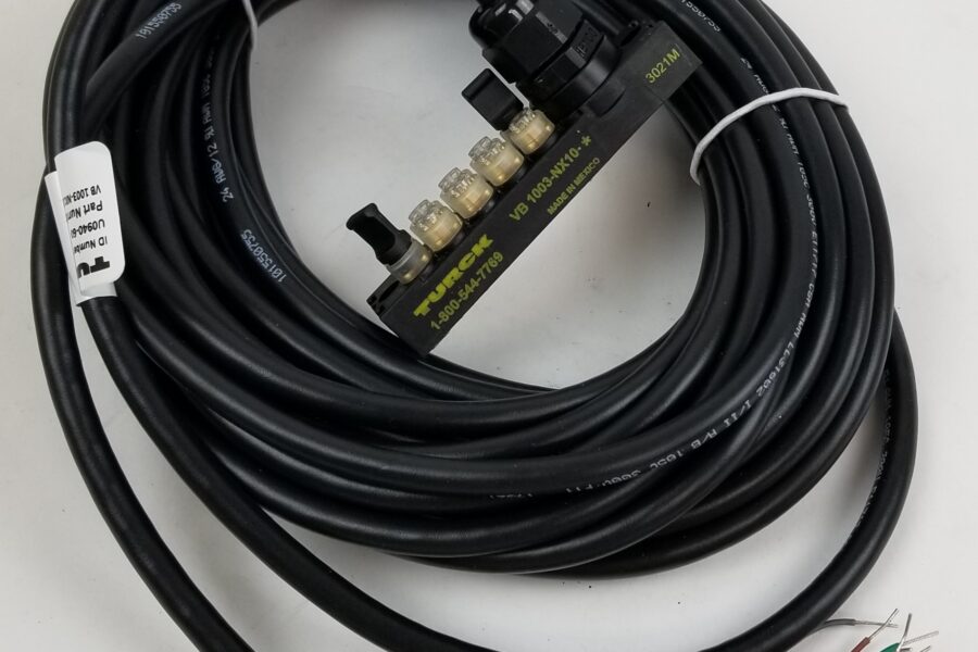 NEW LISTING! FREE EXPEDITED PRIORITY MAIL SHIPPING! TURCK VB 1003-NX10-10 10-Port Junction Box  M8 Snap-on Picofast I/O Ports NEW