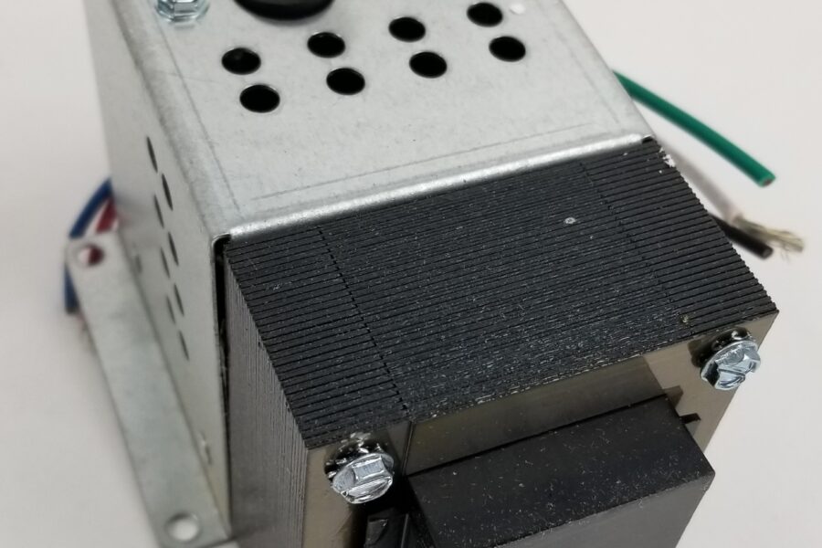 NEW LISTING! FREE EXPEDITED PRIORITY MAIL SHIPPING! Justin Inc 601-12 Transformer Class 2 50-100W 12V Circuit Breaker Secondary NEW