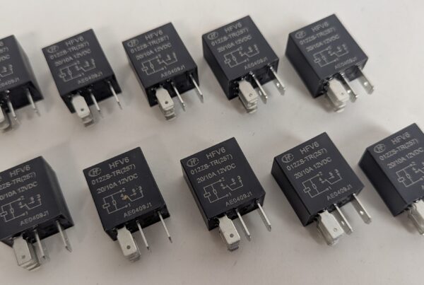 NEW LISTING! FREE SHIPPING! 10pcs Hongfa HFV6/012ZS-TR(257) Automotive Relay 12Vdc 20/10A SPDT 5-Pin NEW