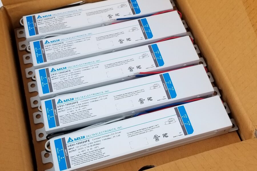NEW LISTING! FREE EXPEDITED PRIORITY MAIL SHIPPING! 10pc Delta USVI-100024FE Constant Voltage LED Driver 120-277VAC 50/60Hz 114W NEW