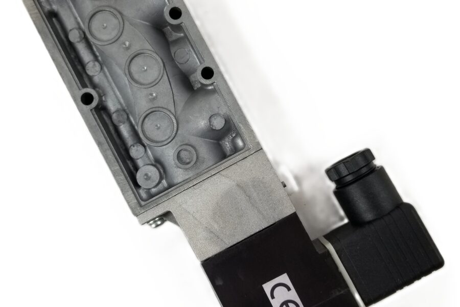 NEW LISTING! FREE EXPEDITED PRIORITY MAIL SHIPPING! CKD 4F310-10N Solenoid Valve Electromagnetic 24Vdc Control Voltage 0.1-1.0MPa