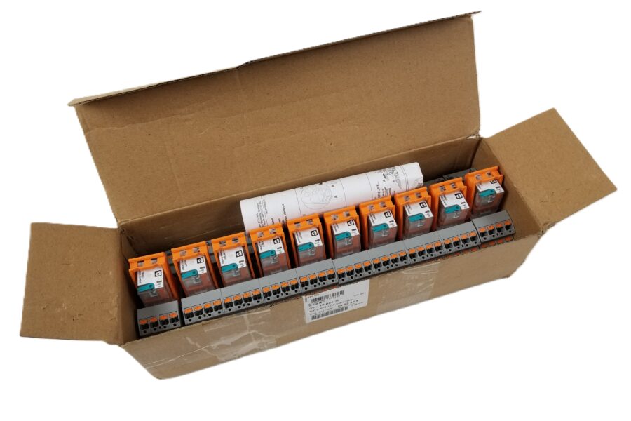 NEW LISTING! FREE EXPEDITED PRIORITY MAIL SHIPPING! 10 Phoenix Contact 2903308 Relay Module Push In 6A 24Vdc RIF-2-RPT-LDP-24DC/4X21