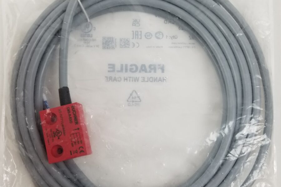 NEW LISTING! FREE EXPEDITED PRIORITY MAIL SHIPPING! Euchner CMS-R-BXO-05V Magnetically Actuated Safety Interlock Read Switch 3NO NEW
