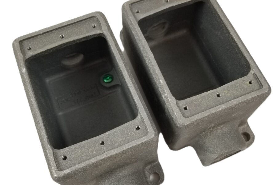 NEW LISTING! FREE EXPEDITED PRIORITY MAIL SHIPPING! 2 EATON Crouse-Hinds FDC2 SA Single Gang Box 3/4″ in Rigid/IMC Conduit NEW