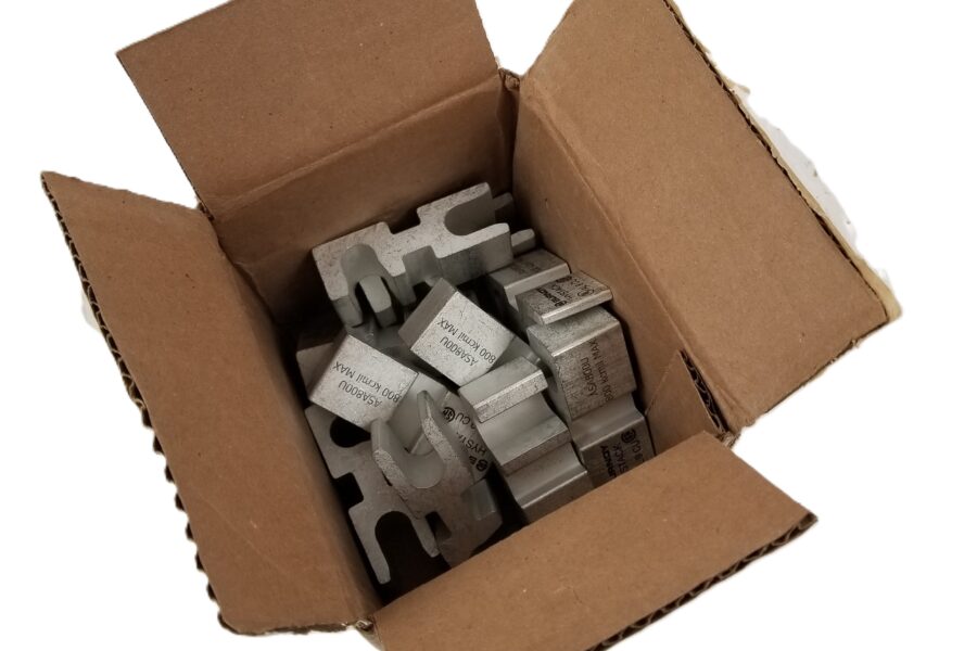 NEW LISTING! FREE EXPEDITED PRIORITY MAIL SHIPPING! 10 BURNDY ASA800U Hystack Terminal Stacking Adapter Al/Cu 2-Slot 800 kcmil NEW