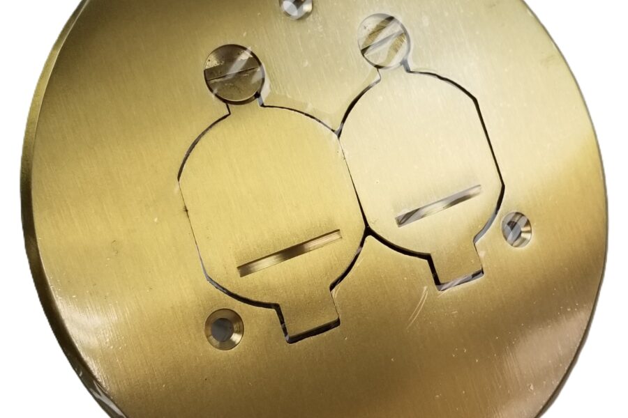 NEW LISTING! FREE EXPEDITED PRIORITY MAIL SHIPPING! Lew Electric Fittings Company TCP-2-LR 5 3/4″ Round Brass Cover NEW