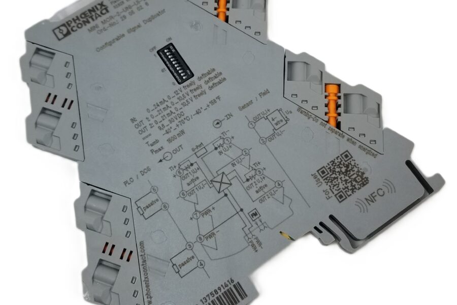 NEW LISTING! FREE EXPEDITED PRIORITY MAIL SHIPPING! Phoenix Contact MINI MCR-2-UNI-UI-2UI Signal Duplicator 4-Way 2905026 NEW
