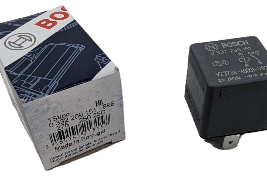 NEW LISTING! FREE SHIPPING! Bosch Relays 0332209151 20/30A 12Vdc Coil SPDT Automotive Application Mini NEW