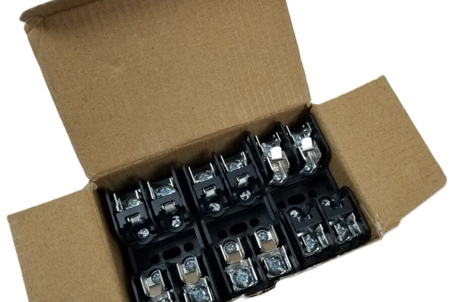 NEW LISTING! FREE EXPEDITED PRIORITY MAIL SHIPPING! 9pc Littelfuse L60030C-2PQDINR Fuseholder 30A 600V 2-Pole DINMNT NEW