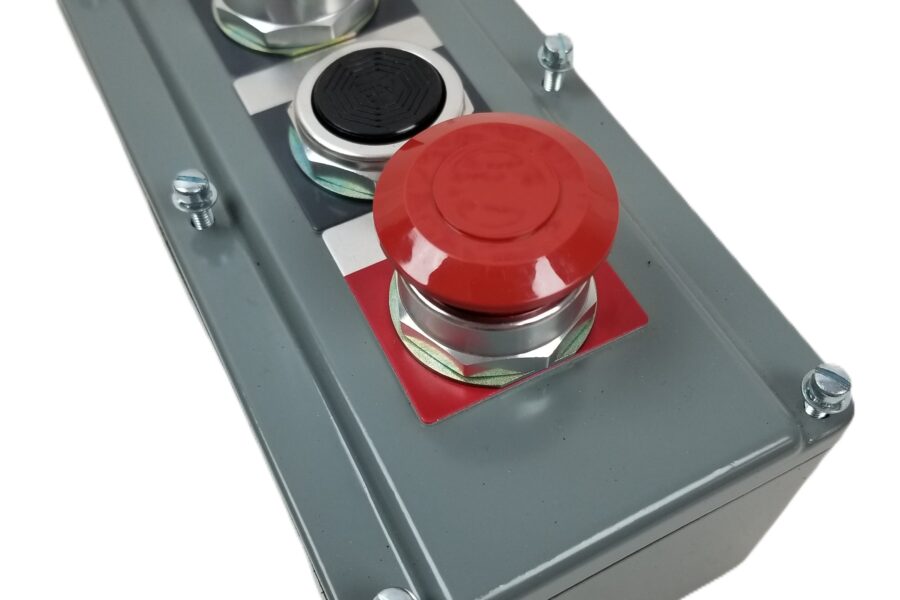 NEW LISTING! FREE EXPEDITED PRIORITY MAIL SHIPPING! Allen-Bradley 800T-3TZ Die Cast Enclosure 3 Button Station Start/Off/Stop NEW