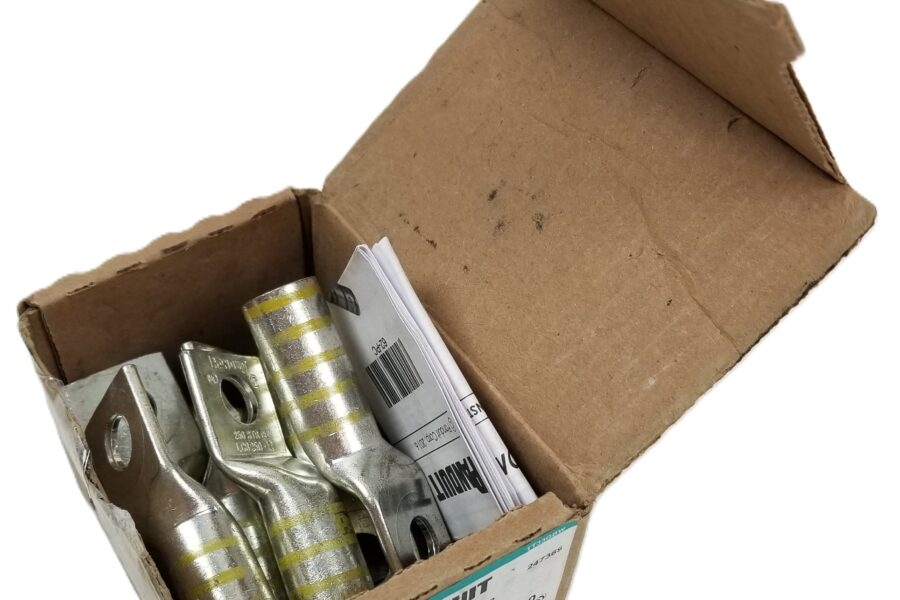 NEW LISTING! FREE EXPEDITED PRIORITY MAIL SHIPPING! 10 Panduit LCB250-12-X Long Barrel Lug 1-Hole 1/2″ Stud 250kcmil Yellow NEW