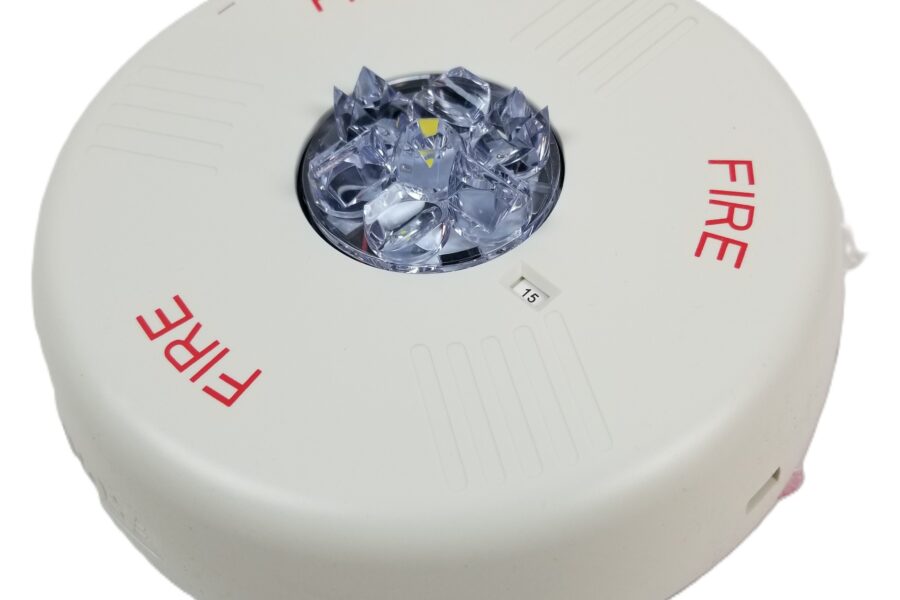 NEW LISTING! FREE EXPEDITED PRIORITY MAIL SHIPPING! EATON ELSTWC Wheelock Eluxa LED Strobe 24V FIRE Ceiling Mounted Clear Lens NEW