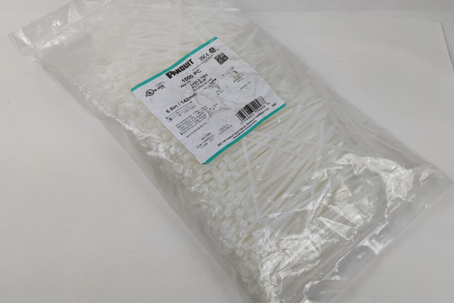 NEW LISTING! FREE SHIPPING! 1000 Panduit PLT1M-M Cable Ties Pan-Ty 3.9″ 18LB Natural Nylon 0.87″ Bun.Dia NEW
