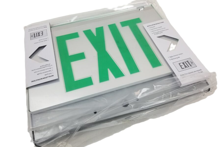 NEW LISTING! FREE EXPEDITED PRIORITY MAIL SHIPPING! Cooper Lighting Sure-Lites® Lit Exit Sign Green 120/277V Lamps Included NEW
