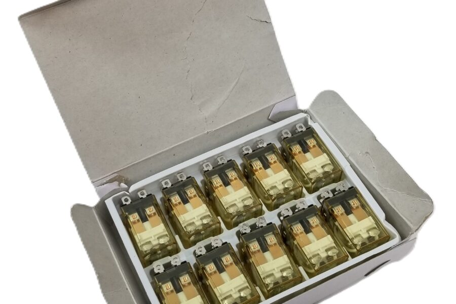 NEW LISTING! FREE SHIPPING! 10 IDEC RH2B-U AC24V Relay Plug-In DPDT 10A 24VAC General Purpose Non-Latch NEW