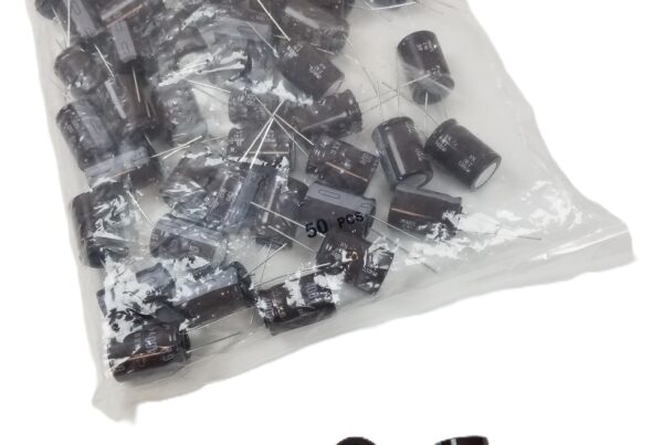 NEW LISTING! FREE SHIPPING! 50 Nippon Chemi-Con EKXG401ELL680MM25S Electrolytic Capacitor 68uF 400V 20% NEW