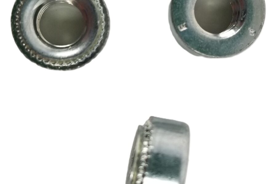 NEW LISTING! FREE SHIPPING! 1000 PENN Engineering S-0420-1ZI PEM Self-Clinching Nuts .250-20 Steel Plain NEW