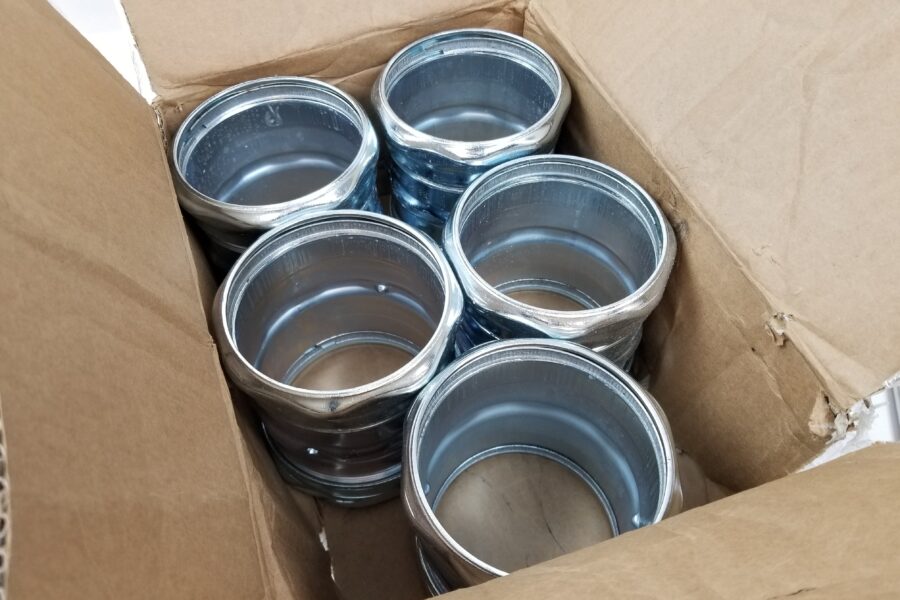 NEW LISTING! FREE SHIPPING! 5 Thomas & Betts TK119A 3-1/2″ Compression Coupling for EMT Conduit NEW