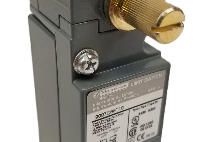 9007C68T10 Telemecanique 9007C68T10 Limit Switch 10A 600 VAC 2NO/2NC 2-Pole NEW