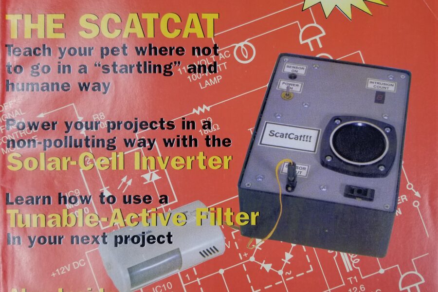 NEW LISTING! FREE SHIPPING! Poptronics Magazine August 2000 Solar-Cell Inverter Tunable-Active Filter VCR
