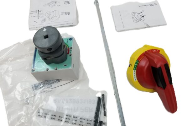 NEW LISTING! FREE SHIPPING! Allen-Bradley 140G-G-RVM12R Frame Molded Case Ckt-Bkr Rotary Handle 12″ NEW