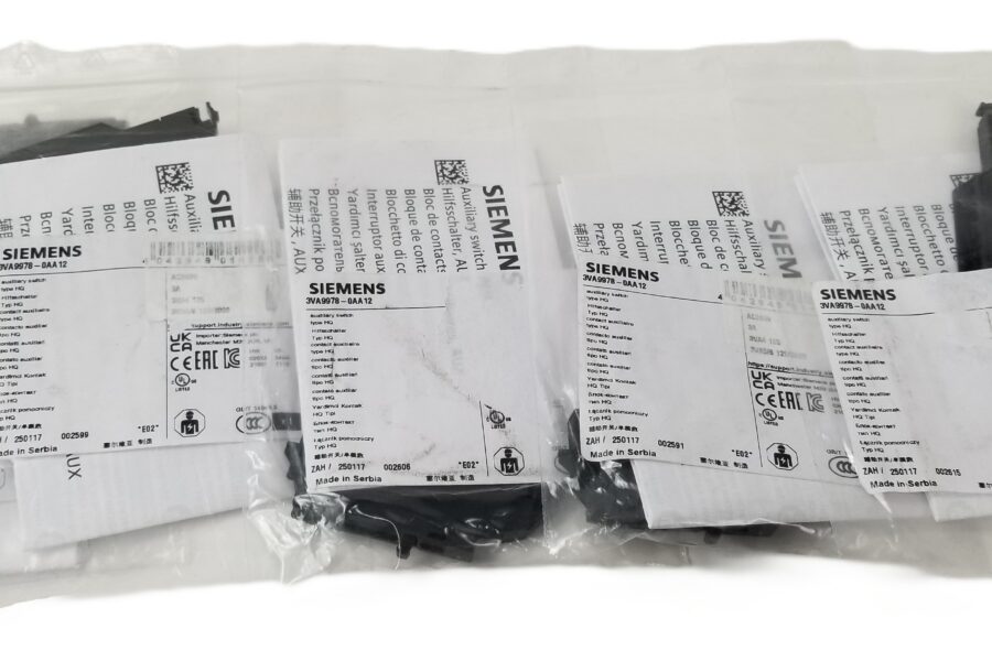 NEW LISTING! FREE SHIPPING! 5 Siemens 3VA9978-0AA12 Auxillary Switch SENTRON 3A 240Vac 250Vdc 2-Slot NEW
