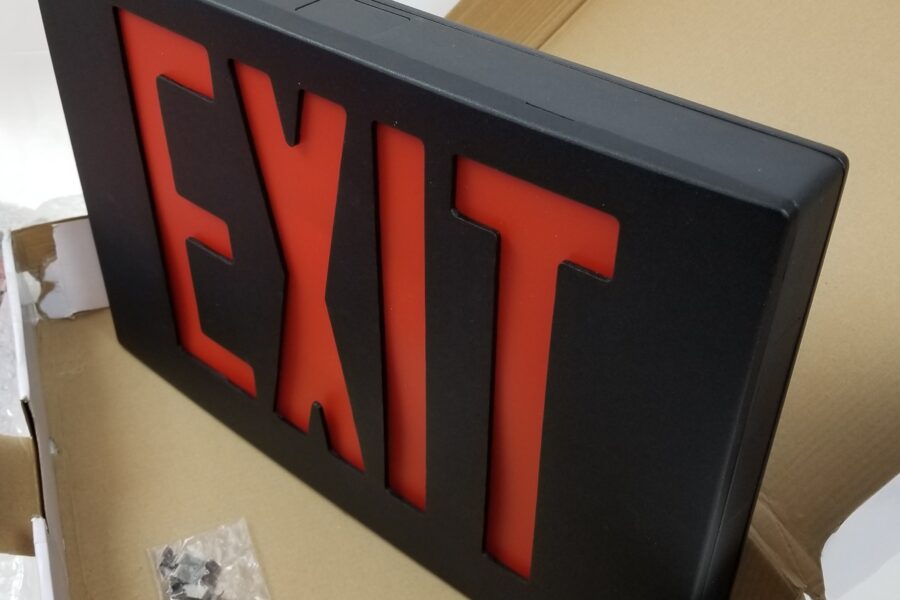 NEW LISTING! FREE SHIPPING! EXITRONIX 400U-8-WB-WH EXIT Sign Red Letters Black Enclosure NEW