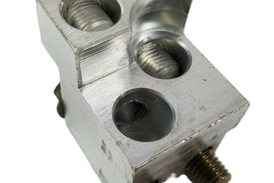 NEW LISTING! FREE SHIPPING! Eaton ILSCO TA1000NB1 Terminal Lug 1000A 600VAC 3/0-400MCM AL9CU D2243 NEW