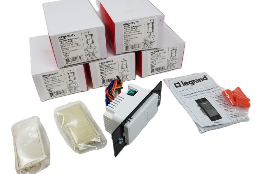 NEW LISTING! FREE SHIPPING! Pass&Seymour Legrand RHL153PW Radiant LED Advanced Dimmer White 150W SSL-7A NEW