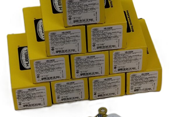 NEW LISTING! FREE SHIPPING! 10 Hubbell HBL5362W 20A 125V Duplex Receptacle White HeavyDuty Industrial Outlet