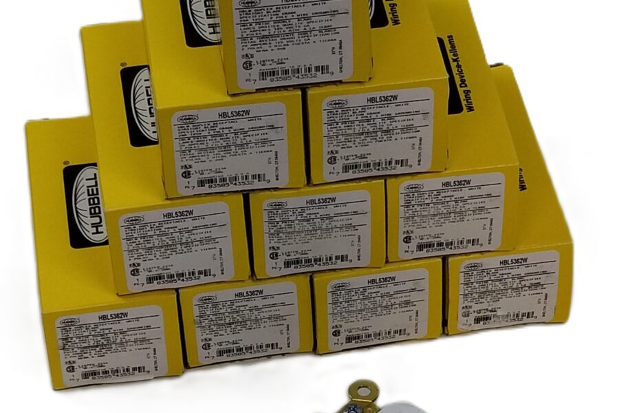 NEW LISTING! FREE SHIPPING! 10 Hubbell HBL5362W 20A 125V Duplex Receptacle White HeavyDuty Industrial Outlet